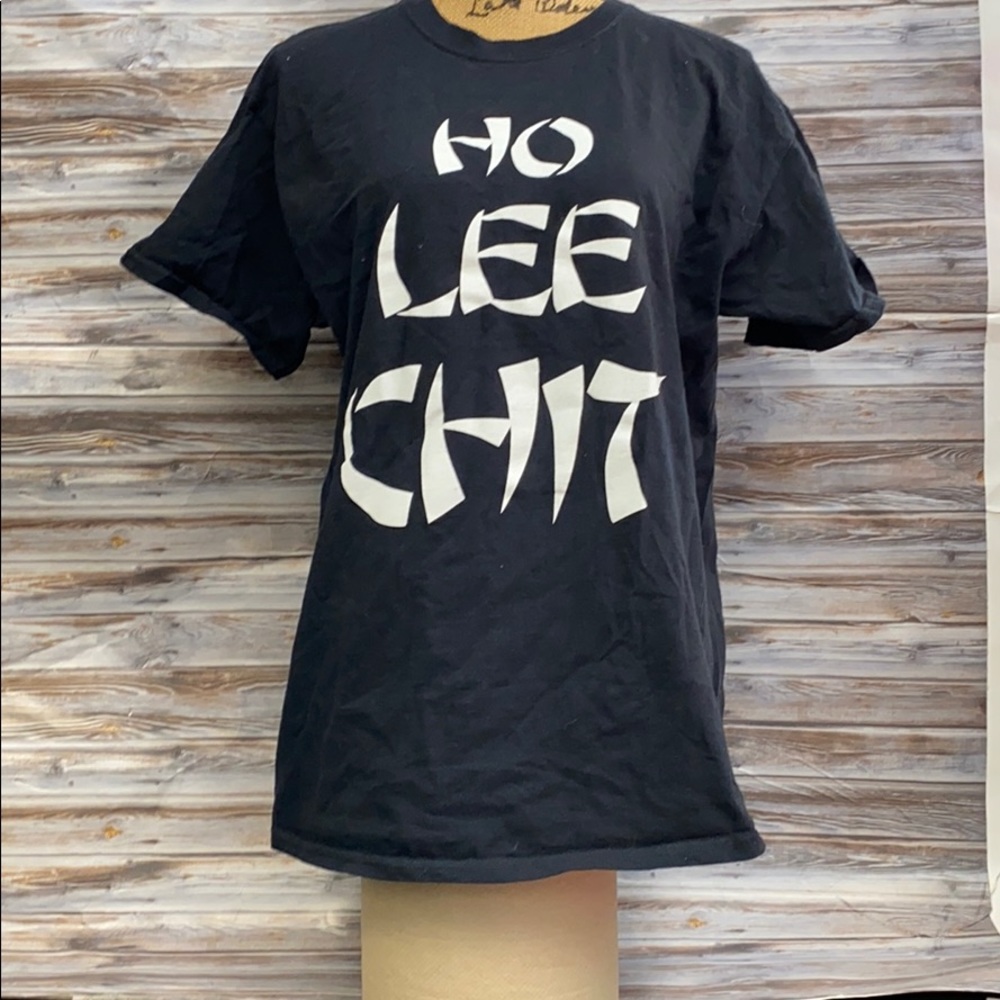 Gilden black graphic tee HH511